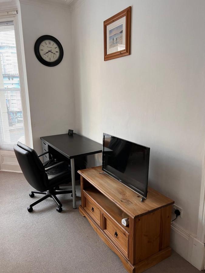 Lovely - 1 Bedroom Flat In Hastings Town Centre Bagian luar foto