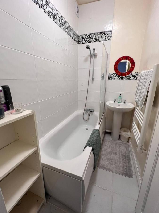 Lovely - 1 Bedroom Flat In Hastings Town Centre Bagian luar foto